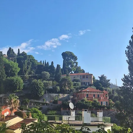Grande Con Giardino Apartamento